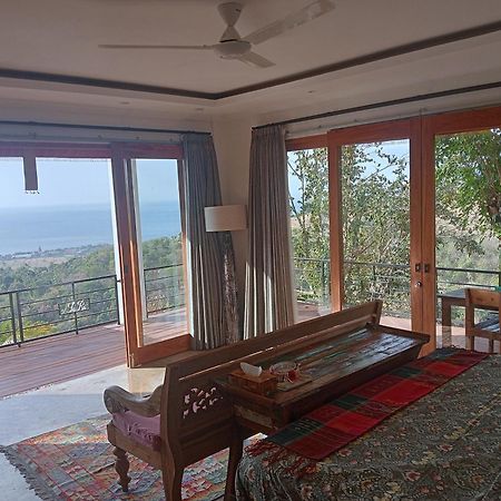 Liri Villa - Ocean, Hills, Valley View Lovina  Exterior photo