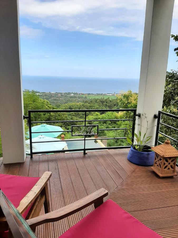 Liri Villa - Ocean, Hills, Valley View Lovina  Exterior photo